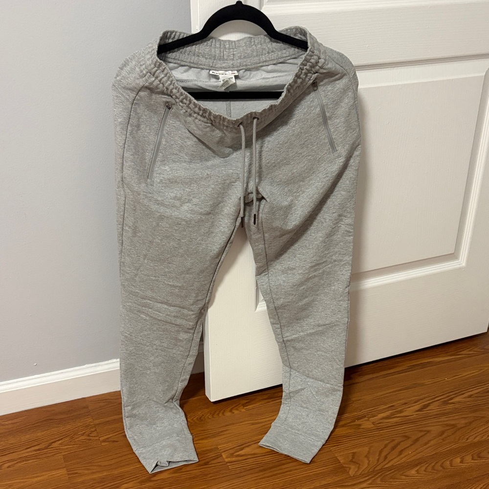 Women’s Gray Drawstring Jogger Pants